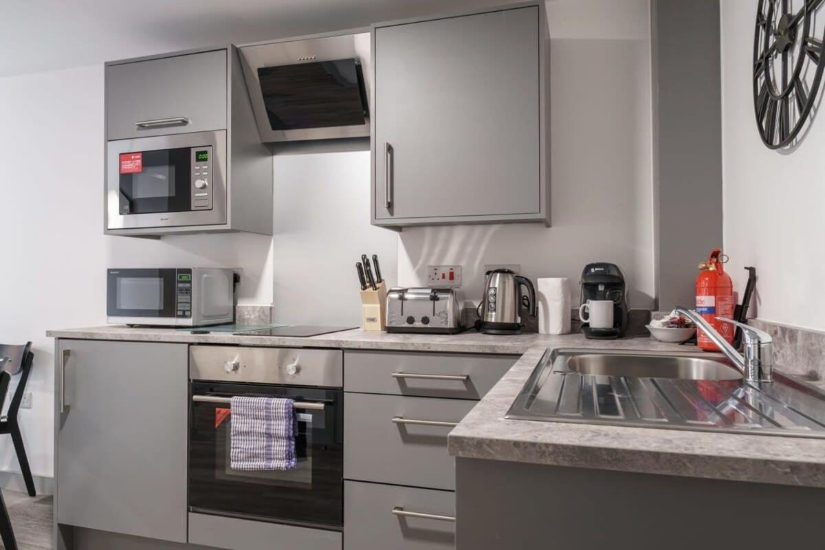Lovely 1 Bed Apartment In Liverpool Centre 外观 照片